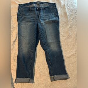 Torrid Boyfriend Crop Jeans 16